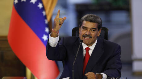 مادورو يتهم الولايات المتحدة وإيلون ماسك بإدارة 