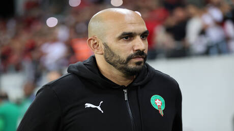 الجماهير المغربية تصب جام غضبها على الركراكي بعد خسارة المنتخب الأولمبي.. ما القصة ؟