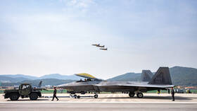 الولايات المتحدة تنشر مقاتلات "إف-22" في الشرق الأوسط