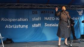 سارة فاغنكنخت: يجب أن تتوقف ألمانيا عن تمويل أوكرانيا