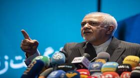 بعد 10 أيام فقط.. استقالة مفاجئة لمحمد جواد ظريف من منصبه كمساعد للرئيس الإيراني