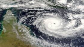 العاصفة إرنستو تضرب بورتوريكو وسط تحذيرات من تحولها إلى إعصار