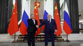 موسكو.. رئيسا الحكومتين الروسية والصينية يوقعان خطة تعاون استثماري