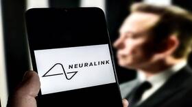 ماسك يتنبأ: في غضون 10 سنوات سيحمل ملايين الناس غرسات دماغية