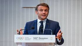 "منافق ويقمع الأرواح الحرة".. زعيم حزب فرنسي يهاجم ماكرون بسبب دوروف