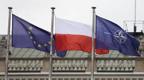 وزير الدفاع البولندي يكشف موقف دول الناتو من فكرة إسقاط الصواريخ الروسية في أجواء أوكرانيا