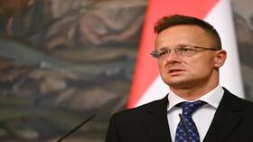 سيارتو يهاجم عميد الدبلوماسية الأوروبية بعد تصريحاته عن العمق الروسي و"الأسلحة الغربية"