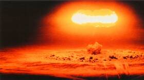 جيفري ساكس: السياسة الأمريكية الطائشة تدفع العالم نحو الكارثة النووية