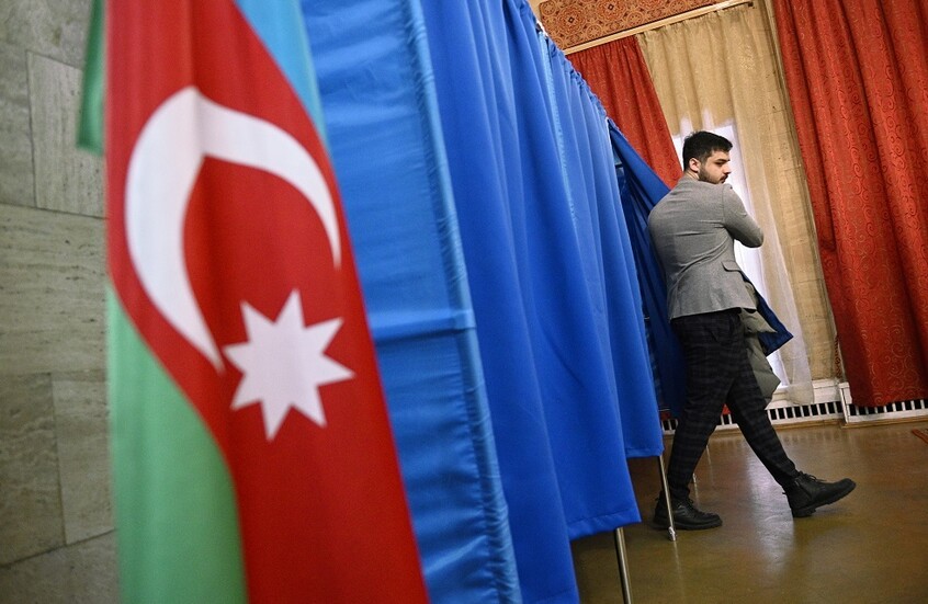 علييف وعائلته يدلون بأصواتهم في الانتخابات البرلمانية في أذربيجان