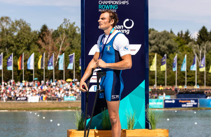 تجريد مجدف إيطالي من برونزيته في بارالمبياد 2024 بسبب "جهاز خليوي"