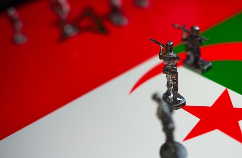 عقب اعتراض الجيش الجزائري لمسيّرة قرب حدود مالي.. صحيفة فرنسية تسلط الضوء على علاقات مالي والجزائر