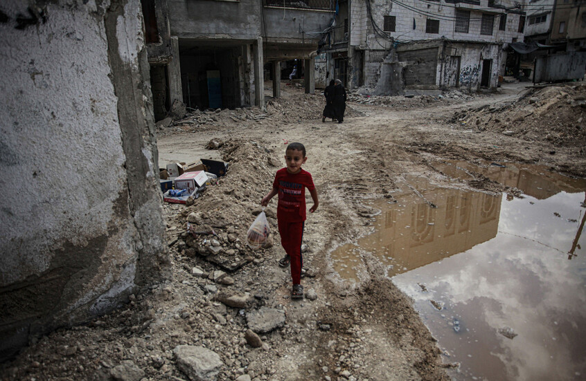 فصائل مسلحة فلسطينية تصدر بيانات متتالية.. قتال عنيف وتفجير عبوات واستهداف جنود إسرائيليين في طولكرم