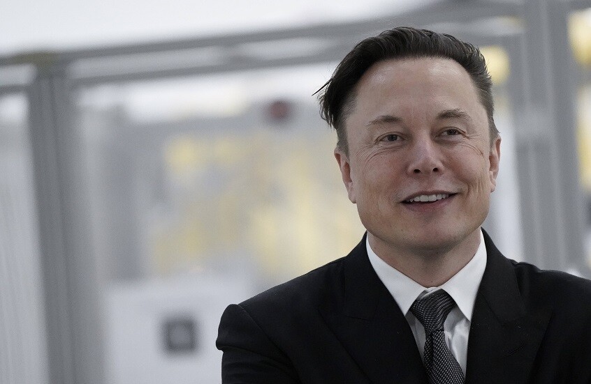 ماسك يتنبأ بمصير "آبل" و"غوغل" في البرازيل إذا فازت كامالا هاريس بالانتخابات