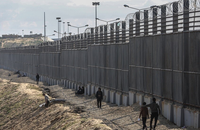 خبير أردني: إسرائيل تدمر البنية التحتية في الضفة الغربية وتطرد الفلسطينيين إلى الأردن