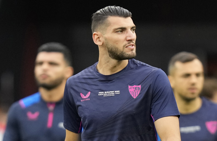 اعتقال مهاجم نادي فالنسيا رافا مير بتهمة الاعتداء الجنسي