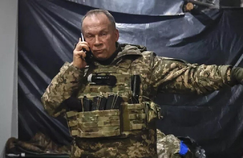 سيرسكي يوقف رئيس أركان قوات الأنظمة غير المأهولة عن الخدمة