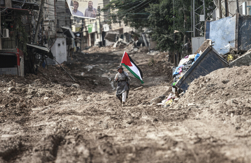 مزيد من القتلى برصاص الجيش.. طولكرم ومخيمها ساحة حرب بين مقاتلين فلسطينيين والقوات الإسرائيلية