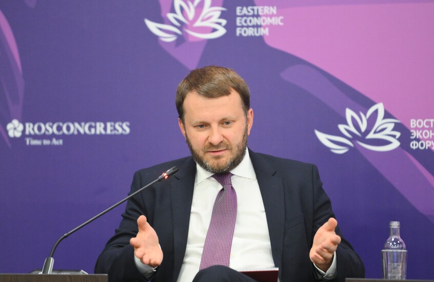 سائق تكسي يكشف "المستور" لمساعد رئيس إدارة الرئيس الروسي