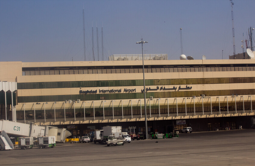 العراق.. زحام كبير في مطار بغداد بسبب جهاز فحص الحقائب (فيديو)