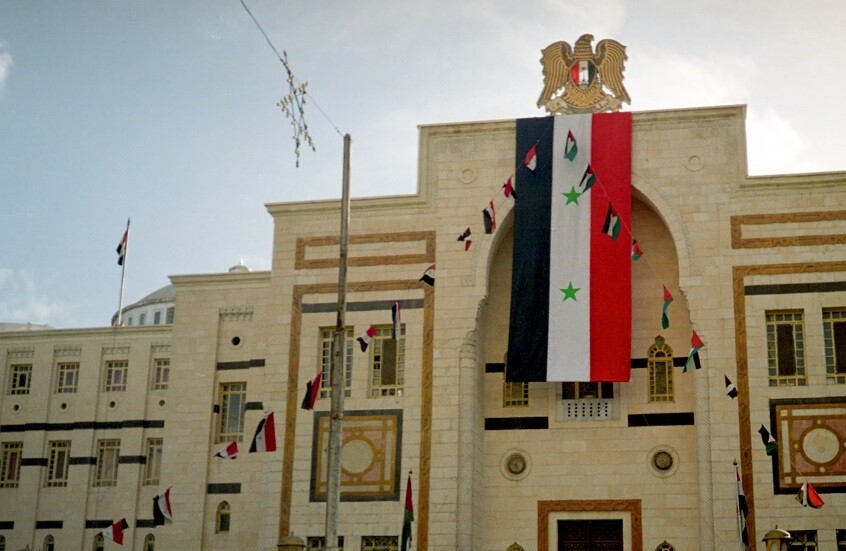 سوريا.. مقتل ثلاثة عناصر من قوى الأمن الداخلي جراء هجوم في درعا