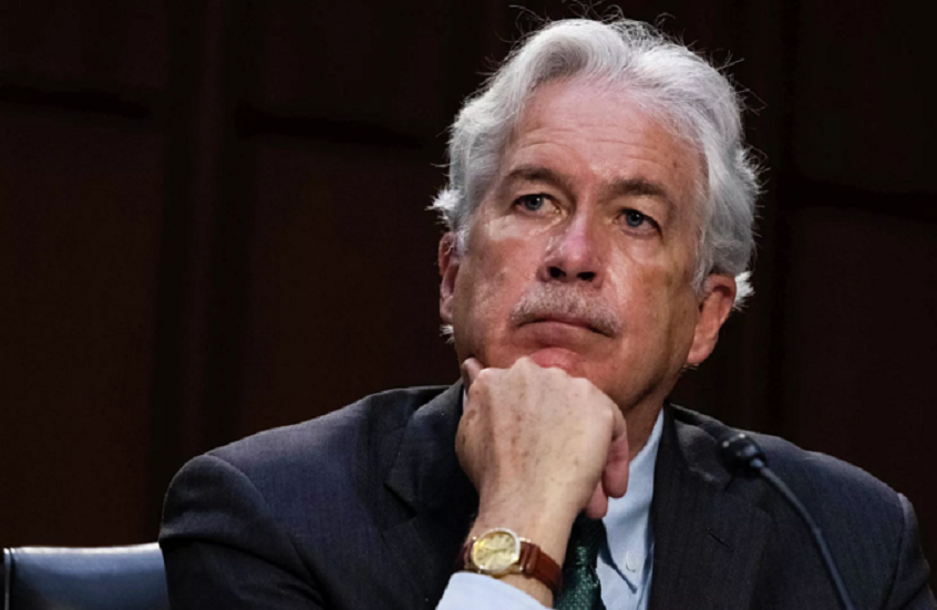 رئيسا CIA و MI6 يتهمان روسيا والصين 