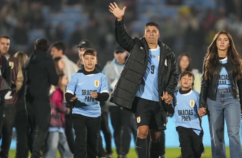 تعادل بين أوروغواي وباراغواي في ليلة وداع سواريز (فيديو)