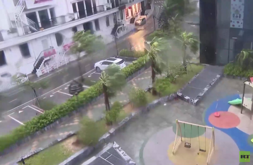 "ياغي" يضرب فيتنام ويقترب من عاصمتها هانوي