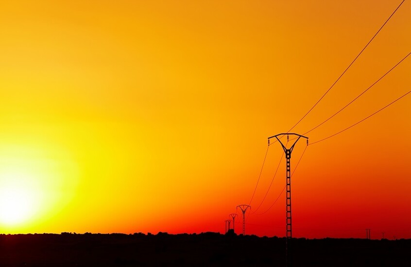 الجزائر "تسعف" تونس بـ1000 ميغاواط من الطاقة الكهربائية إثر عطب أصاب إحدى المحطات التابعة للـ"ستاغ"