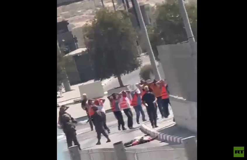 إغلاق معبر الكرامة بالاتجاهين وإسرائيل تنكل بسائقي الشاحنات الأردنيين (فيديو)