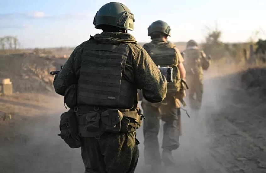 ضابط أمريكي سابق: روسيا تنتصر في الصراع الأوكراني بفضل استراتيجية منضبطة