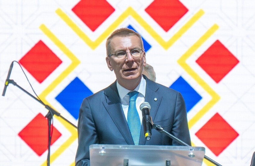 رئيس لاتفيا يزعم سقوط مسيّرة روسية في شرق البلاد