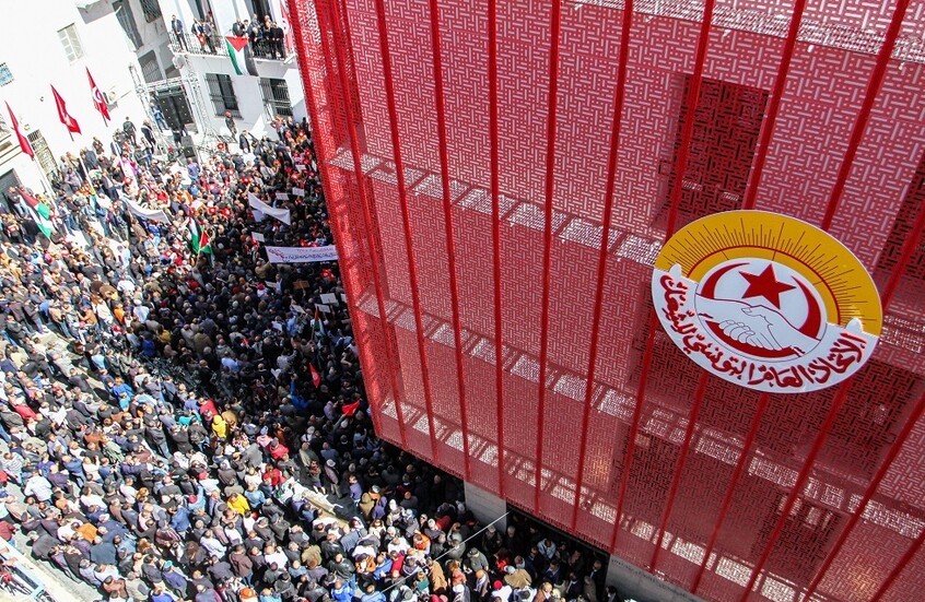 تونس.. اتحاد الشغل يتبنى مبدأ الإضراب العام