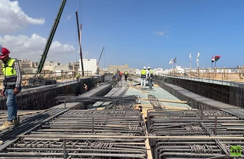 بعد عام على كارثة "دانيال".. عدسة RT تتابع إعادة إعمار درنة الليبية