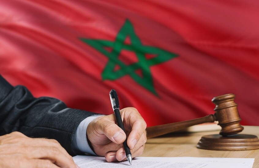 بالتواطؤ مع تقنيين وموظفين.. تصاميم هندسية مزورة تطيح بمسؤولين في المغرب