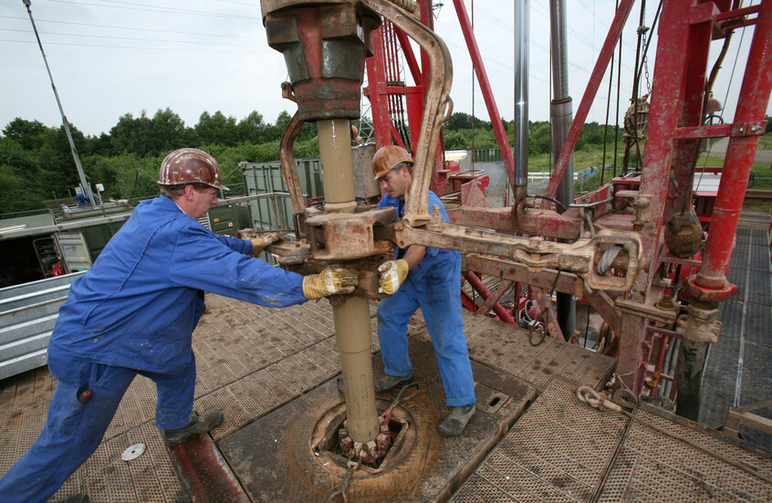 ارتفاع أسعار الذهب الأسود بعد خسائر فادحة