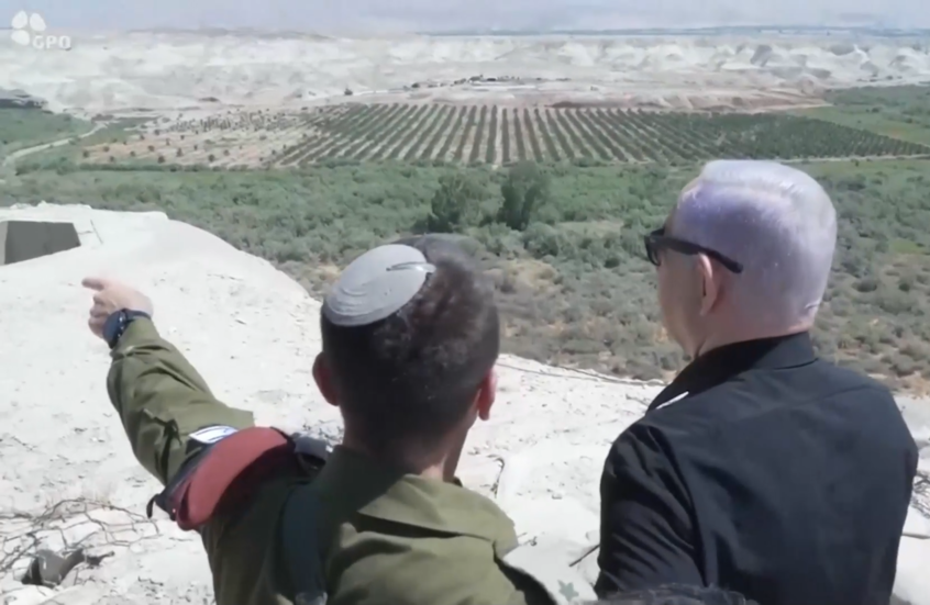 نتنياهو يزور الحدود مع الأردن بعد أيام من مقتل 3 إسرائيليين