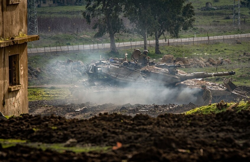 وسائل إعلام سورية: إصابات جراء استهداف مسيرة إسرائيلية سيارة على طريق القنيطرة دمشق