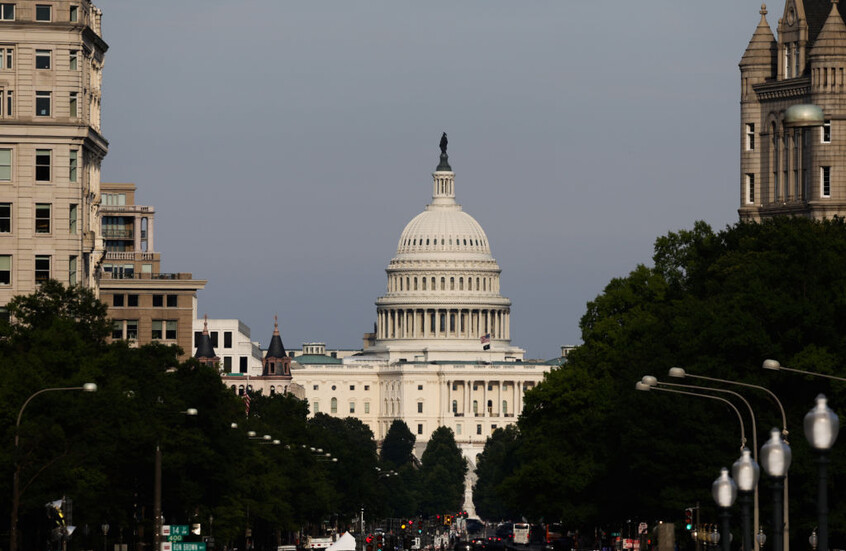 خطر الإغلاق يهدد مؤسسات فيدرالية أمريكية قبل شهرين من الانتخابات الرئاسية