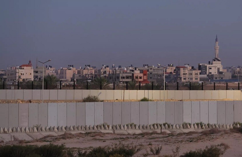 مراسلون عسكريون إسرائيليون يدعمون إمكانية الانسحاب من محور فيلادلفيا