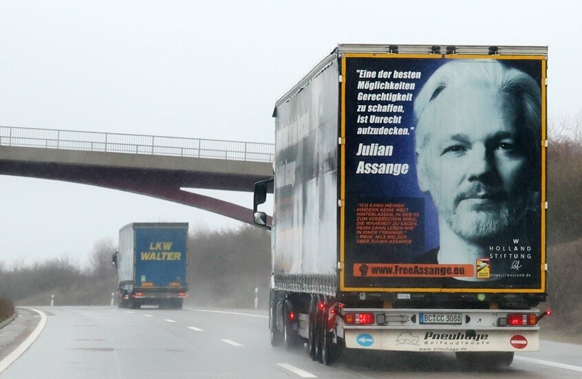 الشركة التي تجسست على أسانج تعاونت مع الاستخبارات الإسبانية