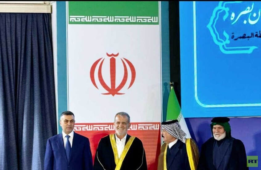 الرئيس الإيراني مسعود بزشكيان يختتم زيارته إلى العراق متوشحا "بالعباءة العربية"