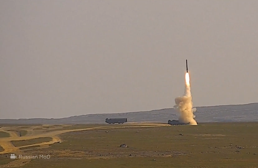 "المحيط-2024".. قوات الأسطول الشمالي تطلق صواريخ مجنحة في بحر بارنتس