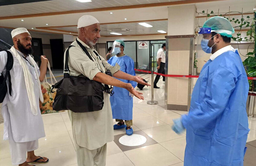 بروفسور يكشف معلومات بشأن الفيروسات: لا أدري ما سبب إعلان الصحة العالمية "جدري القردة" وباء قاتلا