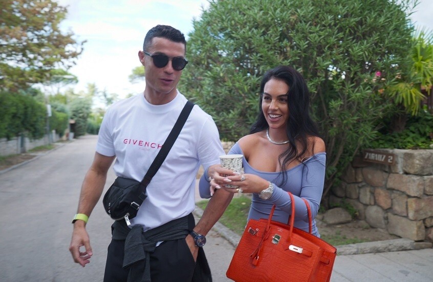 العراق يفتح أبوابه للنجم رونالدو وصديقته جورجينا