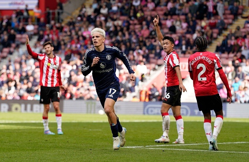 مانشستر يونايتد يستعيد نغمة الانتصارات على حساب ساوثهامبتون "الجريح".. فيديو