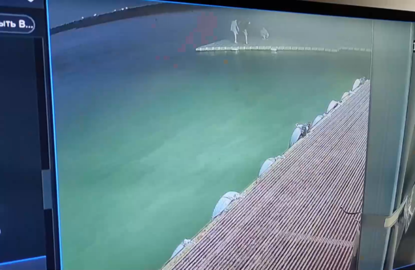 لقطات صادمة.. روسي ينجو بأعجوبة من صاعقة برق ضربته أثناء تصوير فيديو رقص