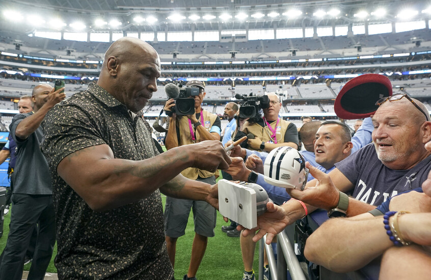 اعترافات تايسون "الرجل الحديدي" تهدد نزاله أمام جيك بول