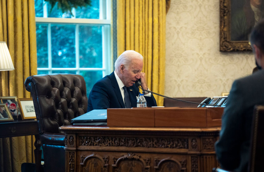 بايدن يجري محادثة هاتفية مع ترامب بعد محاولة الاغتيال