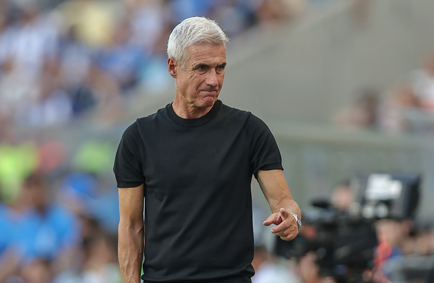 رسميا.. النصر السعودي يعلن إقالة كاسترو