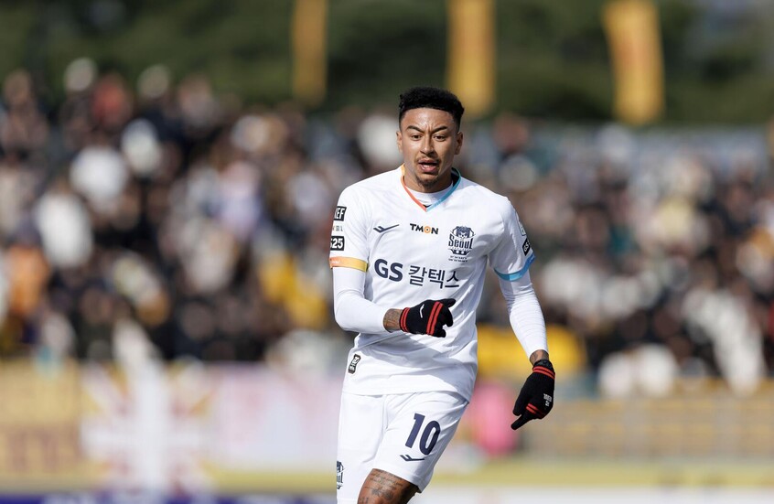 نجم مانشستر يونايتد السابق يرتكب "مخالفة مرورية طريفة"